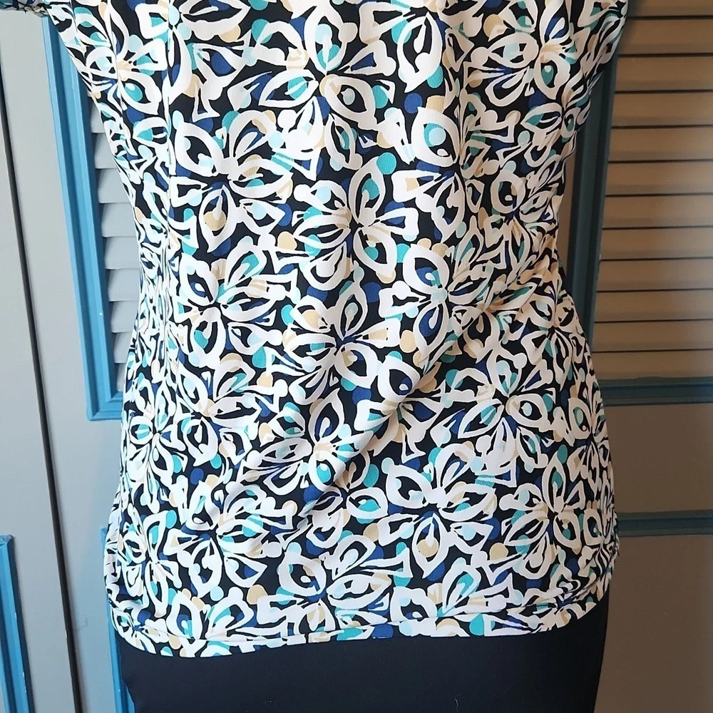 Dress Barn Blue & White Floral Shirt - Picture 10 of 12
